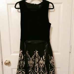 Petite black velvet dress with gold embroidery